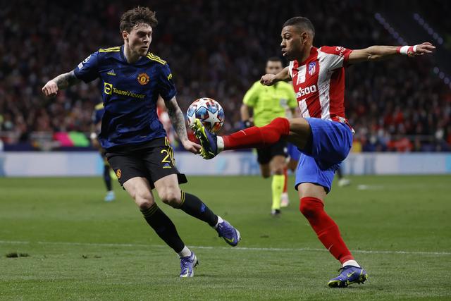 58岁意大利名宿佐拉现场观战卡利亚里vs国米